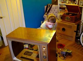 A Couple Converted This 1960s TV Console Into The Coolest Bar Ever