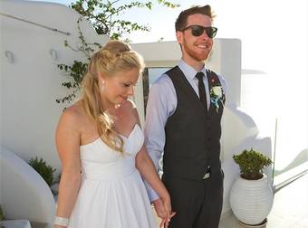 This Couple’s Wedding Day Got Way More Memorable Thanks To Unexpected Guests.