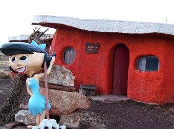 One Lonely Road In Arizona Hosts The Weirdest Roadside Attraction You’ll Ever See