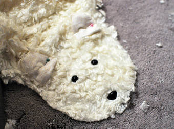 Decorate Your Home With This DIY Teddy Bear Rug That Is All Kinds Of Adorable