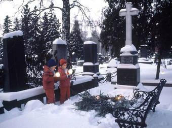 Creepy Christmas, Day 20: On Christmas Eve, Finland Makes Their Graveyards Scarily Beautiful.