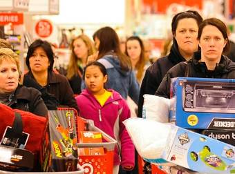 You Should Know These 14 Facts Before Shopping On Black Friday