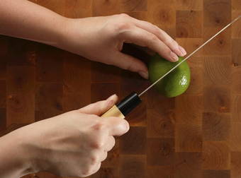 You’ve Been Cutting And Juicing Your Limes Completely And Totally Wrong