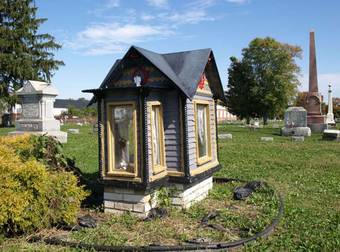 These 4 Dollhouse Graves Are As Beautiful As They Are Tragic.