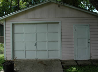 It Started Out As A Boring Garage, But Was Transformed Into Something So Epic