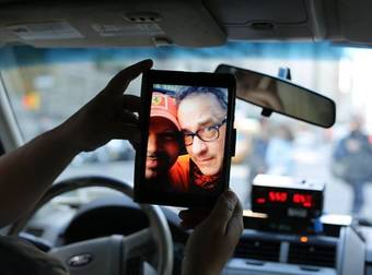 This Cab Driver Had The Greatest Experience When He Picked Up Tom Hanks.