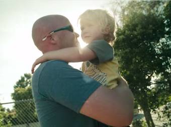 You’ll Be In Tears After Witnessing What Real Strength As A Father Looks Like