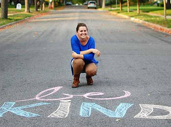 Woman Starts A Kindness Campaign By Leaving Nice Messages In Chalk On Sidewalks.