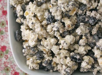 Cookies and Cream Popcorn?! You Need To Try These 18 Unique Recipes NOW